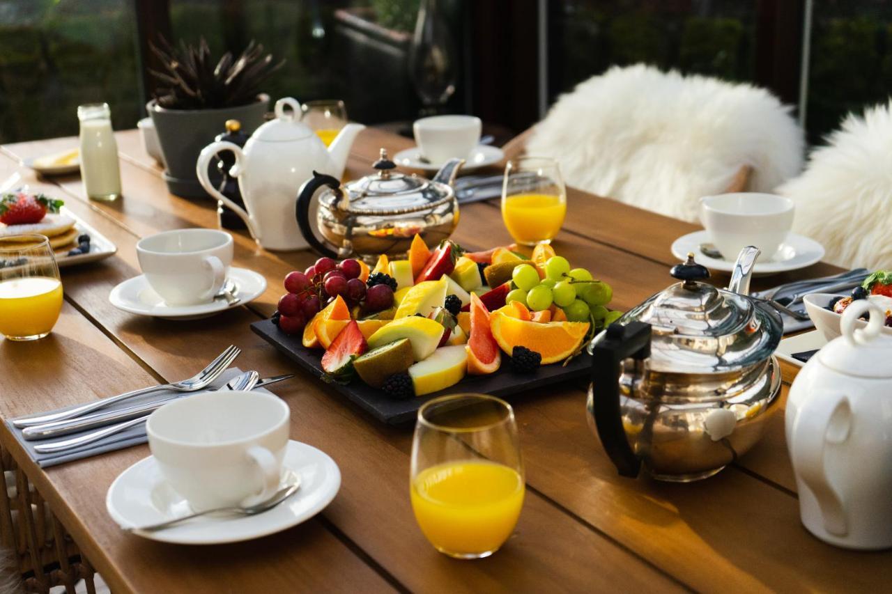 The Roseate Edinburgh - Small Luxury Hotels Of The World المظهر الخارجي الصورة A breakfast table